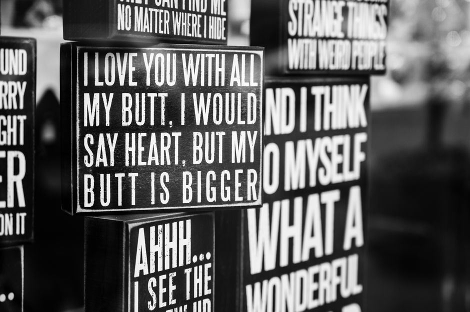 Humor and wit word mapping for social media handle generation
