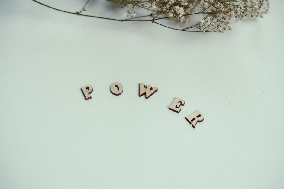 Minimalist typography graphic displaying short aesthetic usernames on a dark background