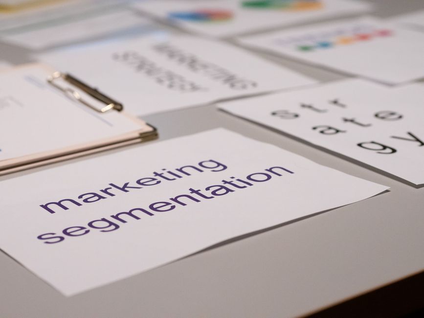 Professional marketing dashboard illustrating influencer cold email metrics, including high open rates and response tracking for TikTok outreach campaigns