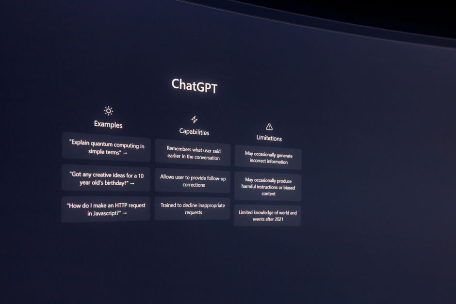 Visual examples of clean username structures contrasting successful vs unreadable handle variations